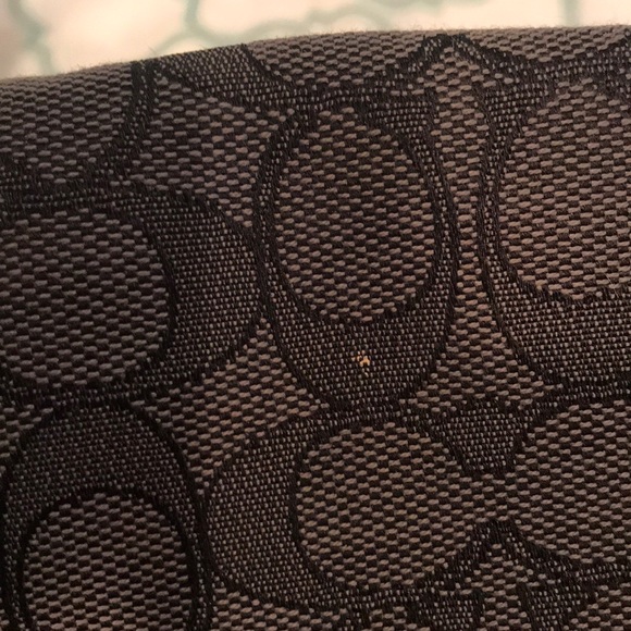 Coach purse. - Picture 4 of 4